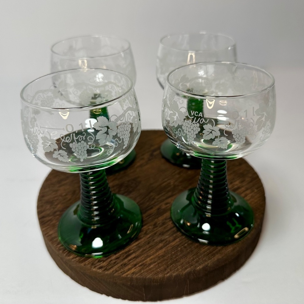 Vintage German Roemer Wine Glasses Set of 4 Green Stems Etched Grapes - Picture 2 of 4